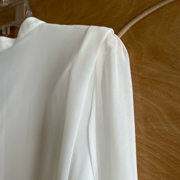 Calvin Klein NEW M white long sleeve blouse - Picture 3 of 10